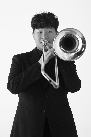 Sungwoo Mo